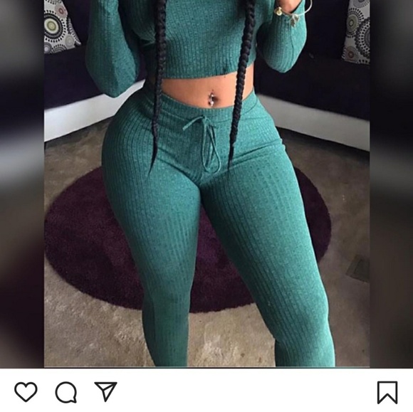 Purses - Picture 1 of 8